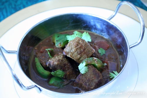 Tender beef cubes drenched in a mildly spicy, fragrant, flavourful gravy